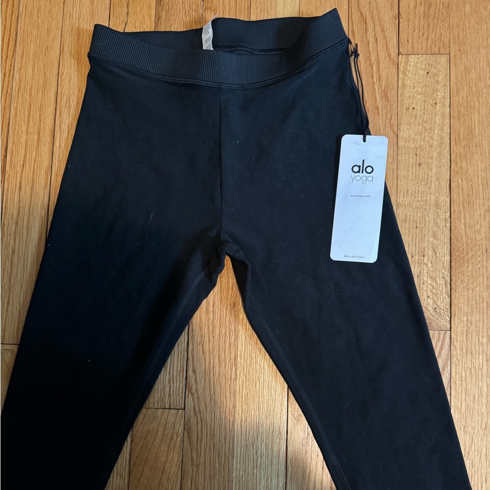 Alo Yoga capri leggings